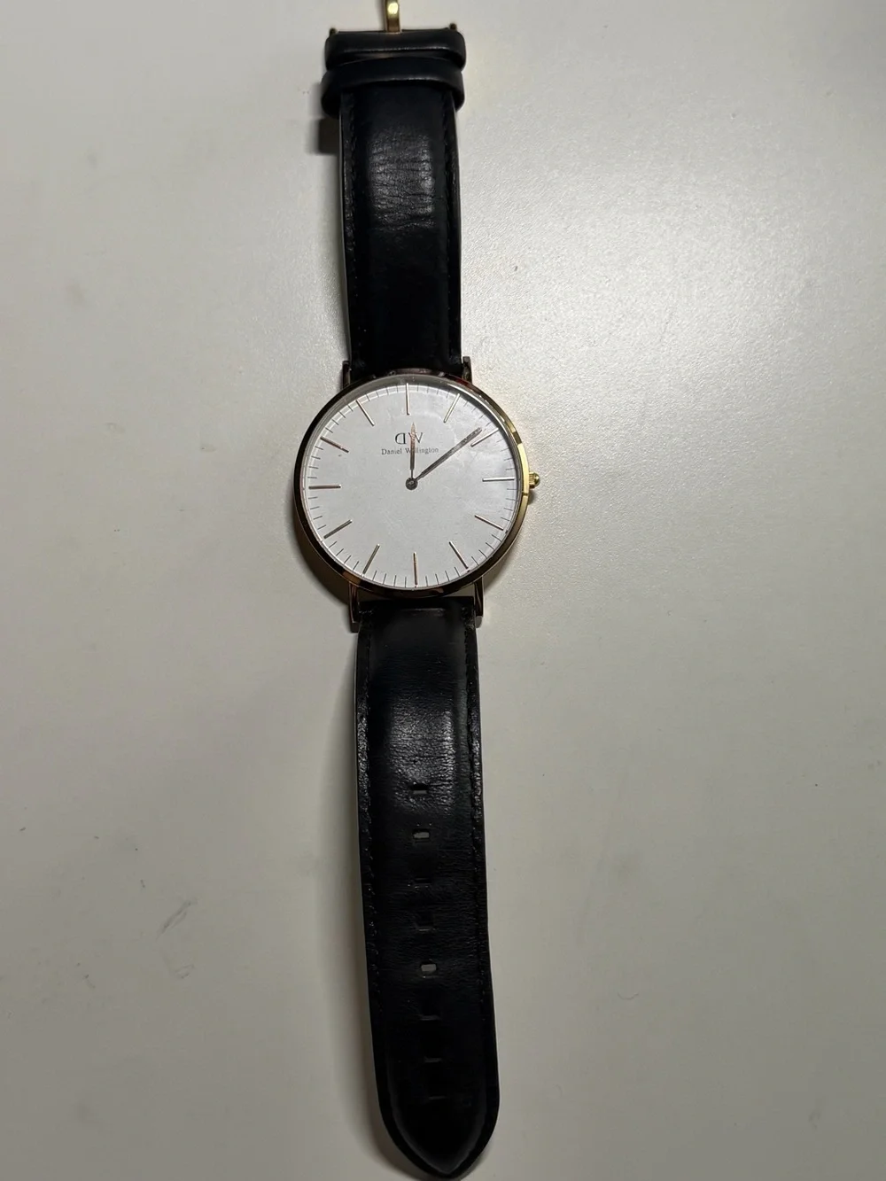 Daniel Wellington Classic Black Leather Watch + 2 Extra Watch Straps